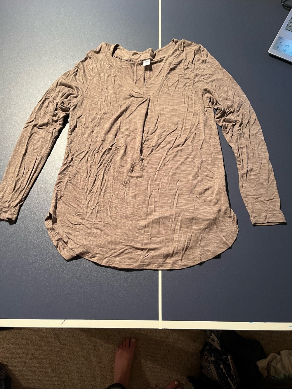 Old Navy Long Sleeve V-Neck Top - Taupe